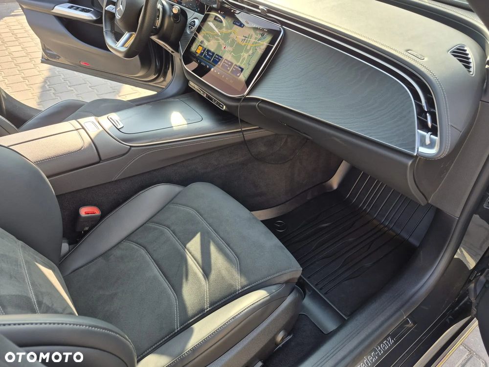 Mercedes-Benz Klasa E 220 d mHEV AMG 9G-Tronic - 11