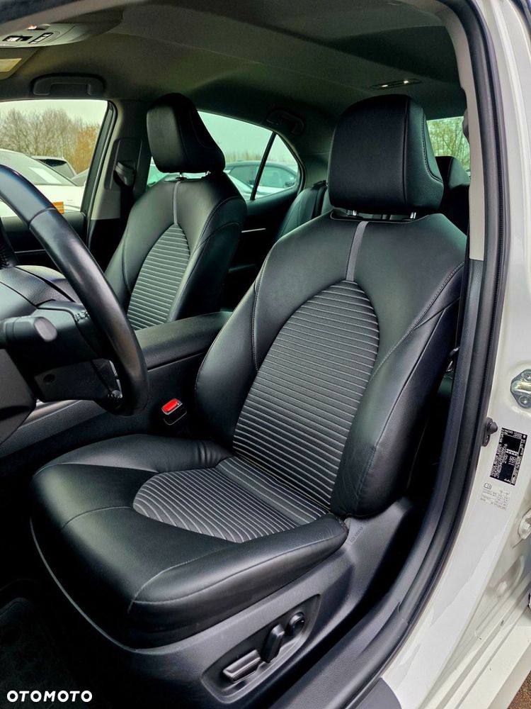 Toyota Camry 2.5 Hybrid Prestige CVT - 16