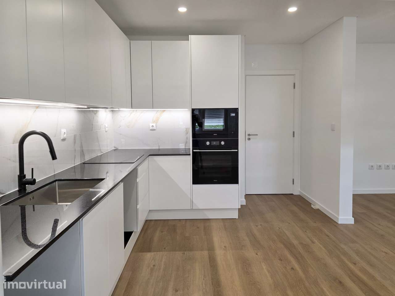 T3 Totalmente Remodelado no Centro do Pinhal Novo – 136,6m² - Grande imagem: 3/29