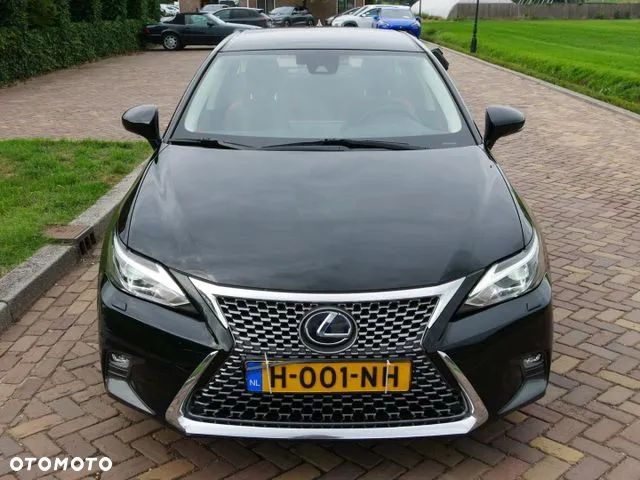 Lexus CT 200h Limited Edition - 2