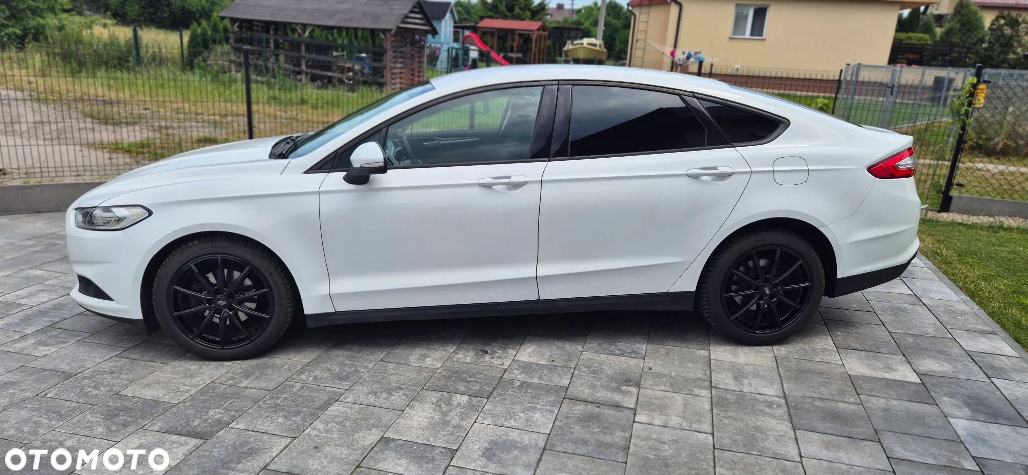 Ford Mondeo 2.0 TDCi Ambiente - 1
