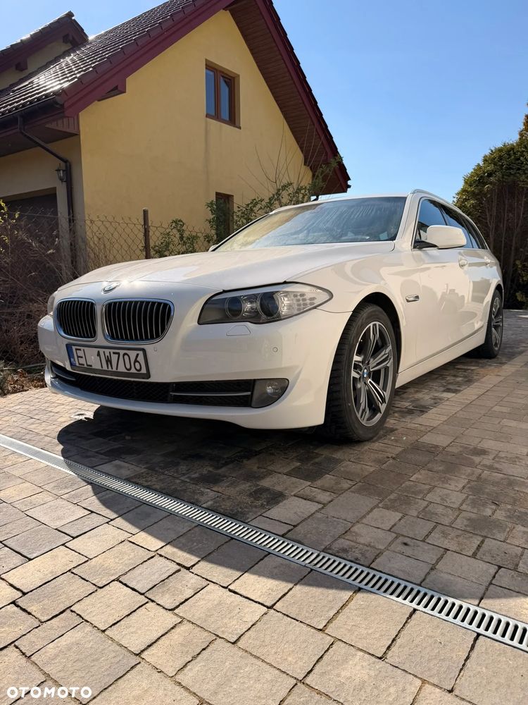 BMW Seria 5 520d xDrive - 1