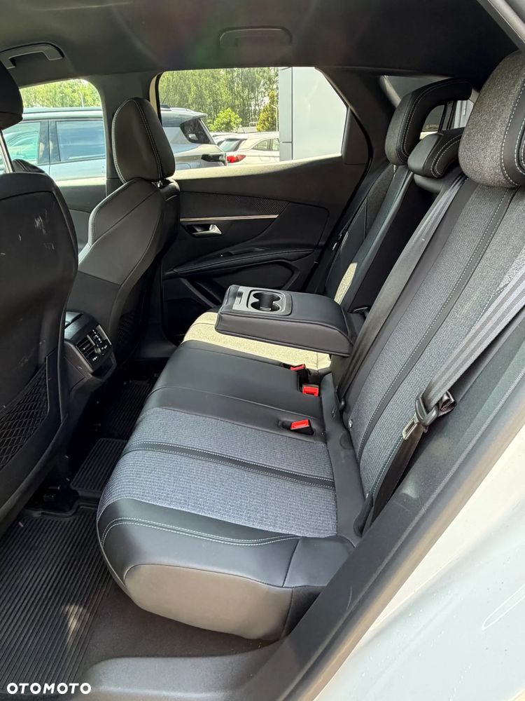 Peugeot 3008 1.5 BlueHDi Allure Pack S&S EAT8 - 13