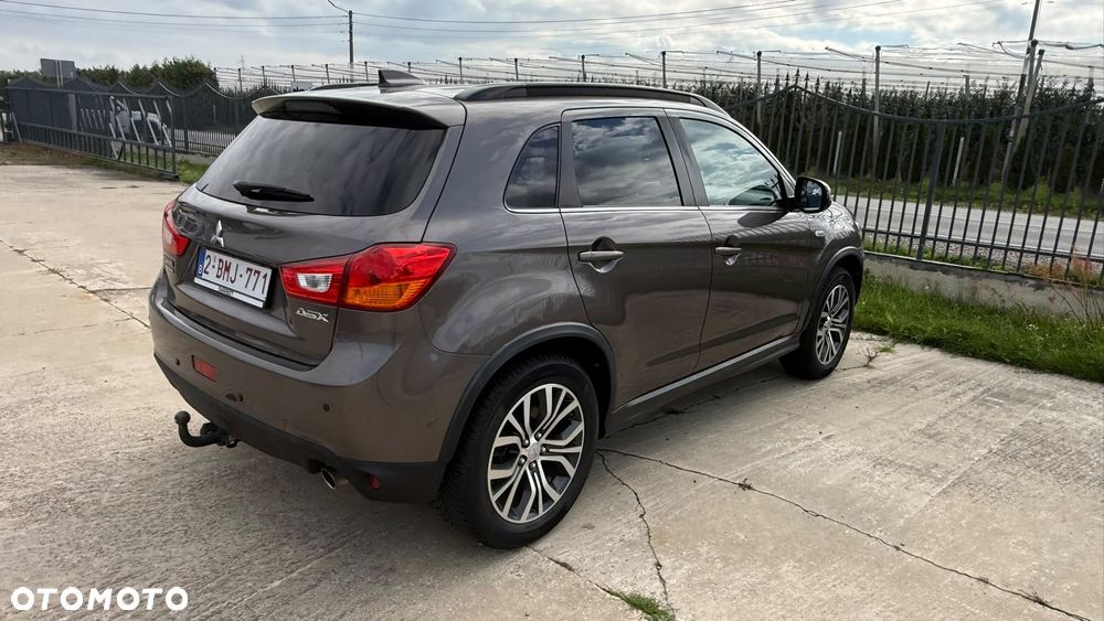 Mitsubishi ASX - 4