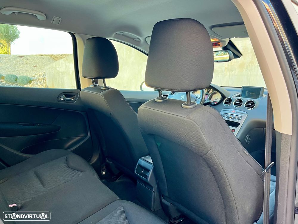 Peugeot 308 SW 1.6 e-HDi Active CVM6 - 29