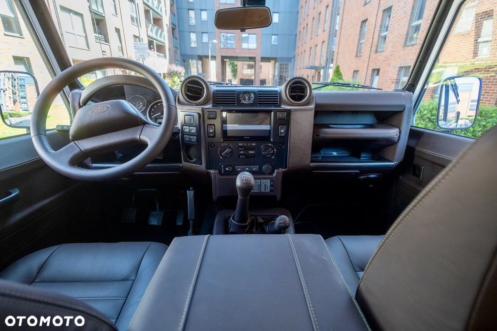 Land Rover Defender 2.2 TD4 E - 7