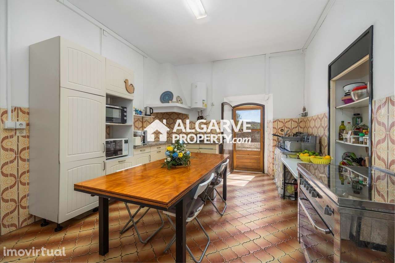 Charmosa Quinta T3 com Anexos e 3 Hectares de Terreno em Santa Bárbara - Grande imagem: 3/31