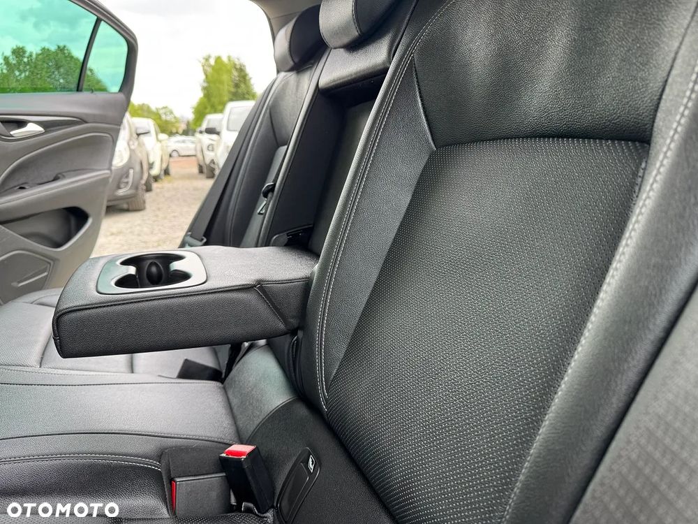 Opel Insignia - 26