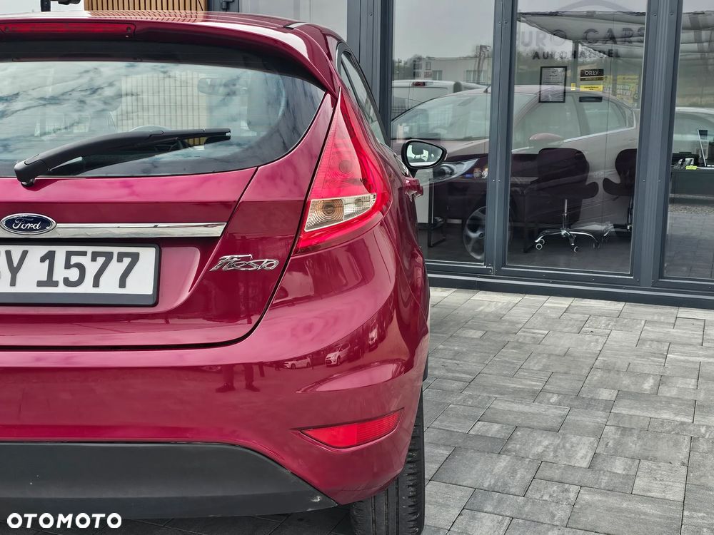 Ford Fiesta 1.25 Titanium - 38