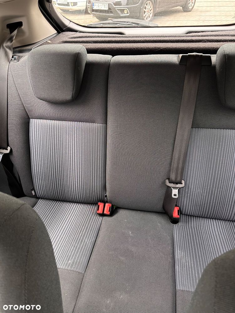 Ford Fiesta 1.25 Ambiente - 8