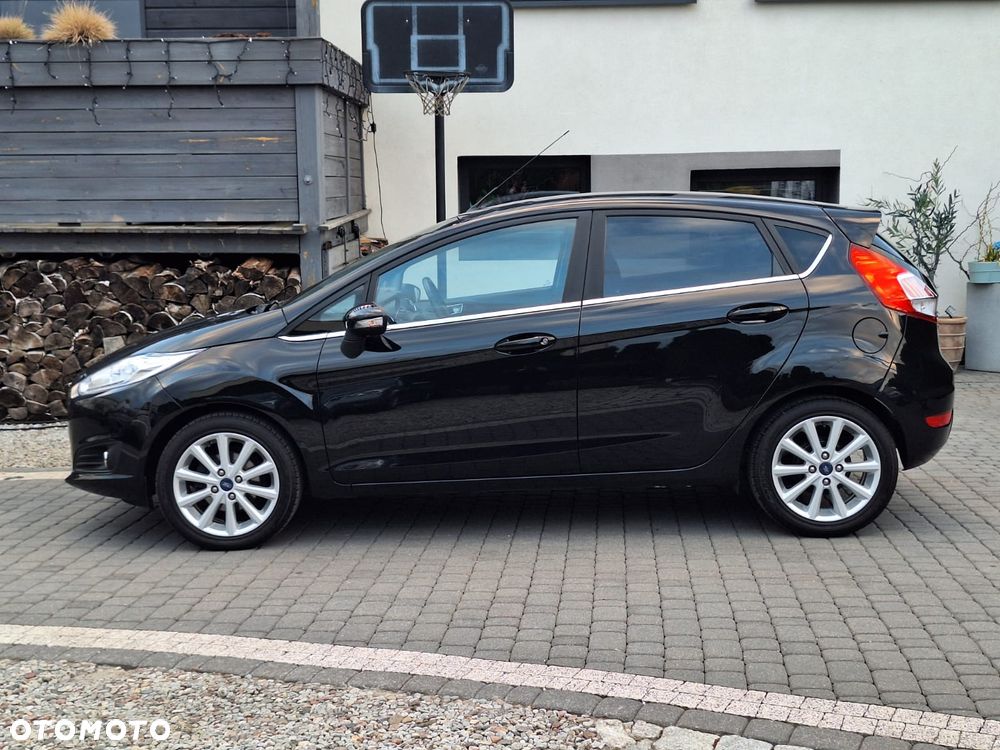 Ford Fiesta 1.0 EcoBoost STart-Stop Titanium - 24