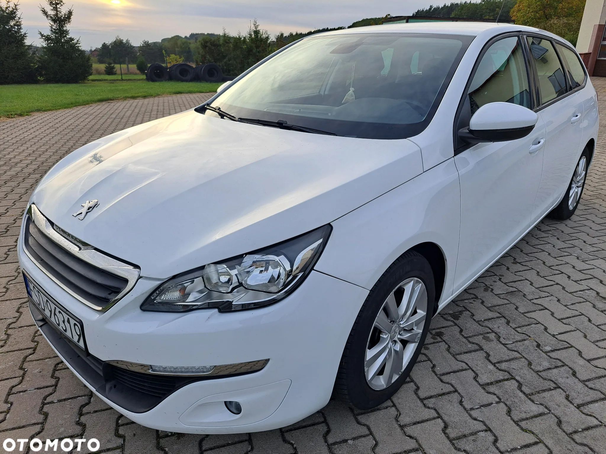 Peugeot 308 1.2 PureTech Access S&S - 1