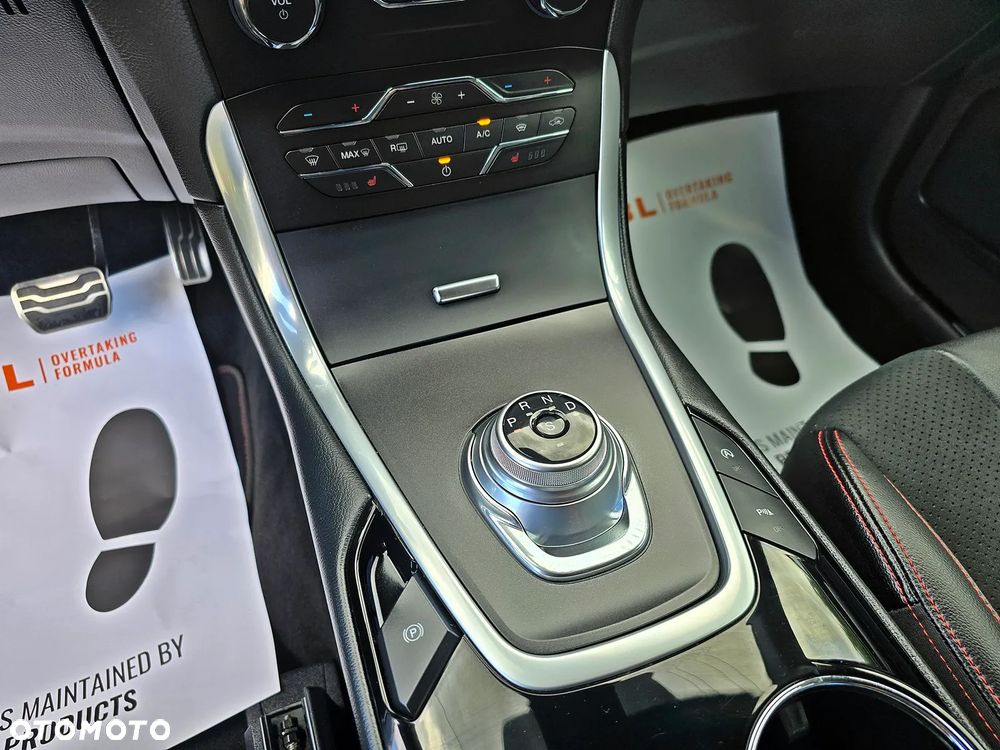 Ford S-Max 2.0 TDCi ST-Line PowerShift - 24