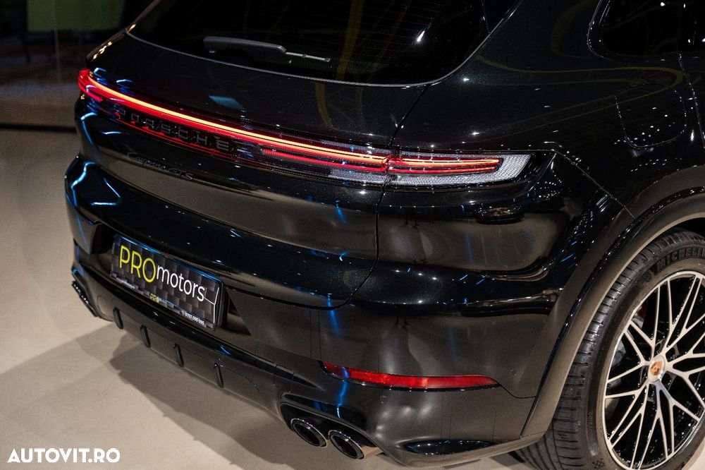 Porsche Cayenne GTS - 16