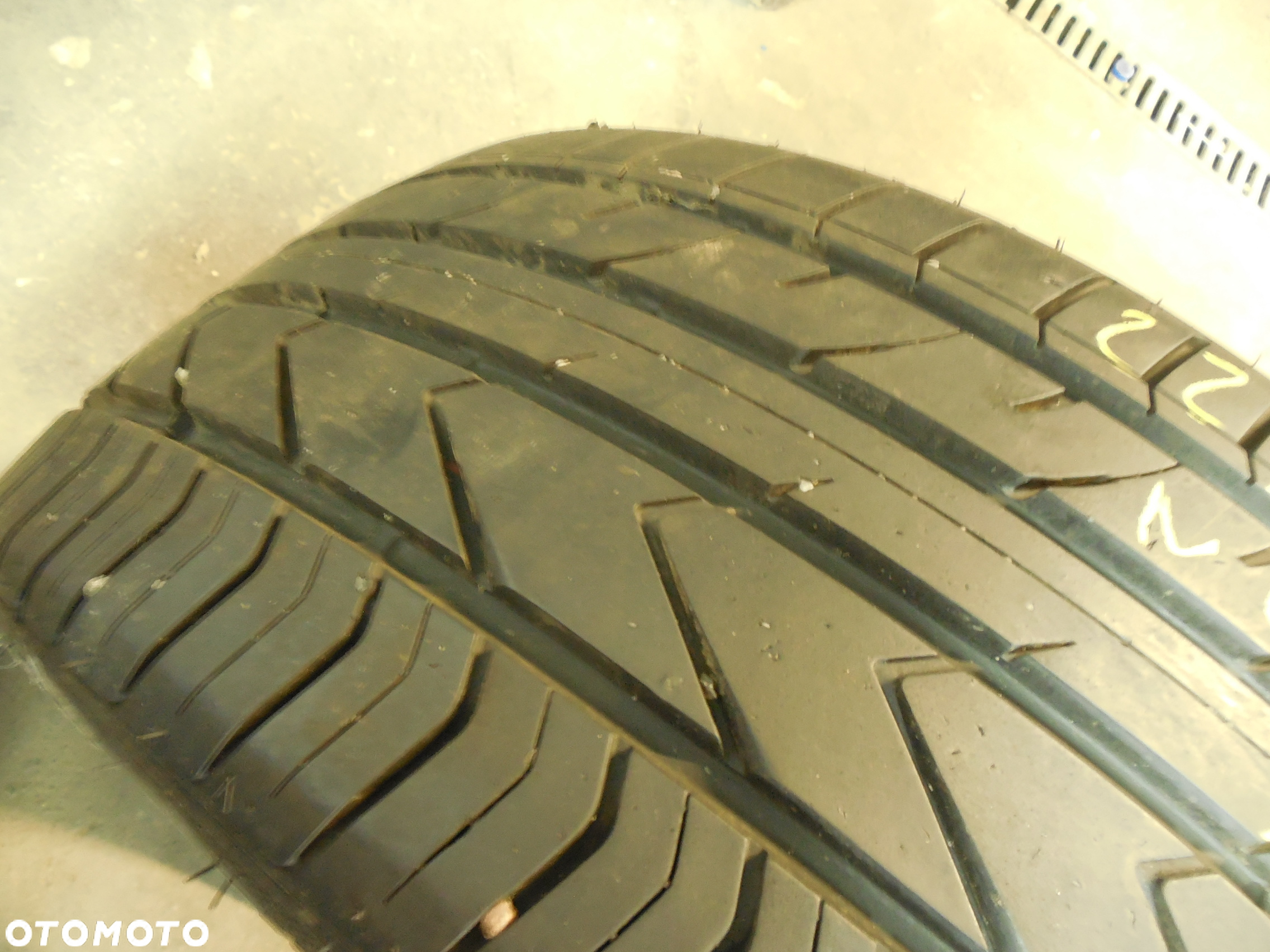 OPONA POJEDYNKA 225/35R19 NORDEXX NS9100 DOT 2618 8MM - 2