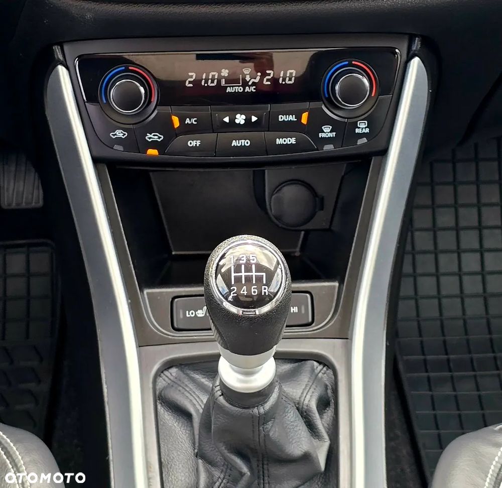 Suzuki SX4 S-Cross 1.4 T Elegance 4WD - 28