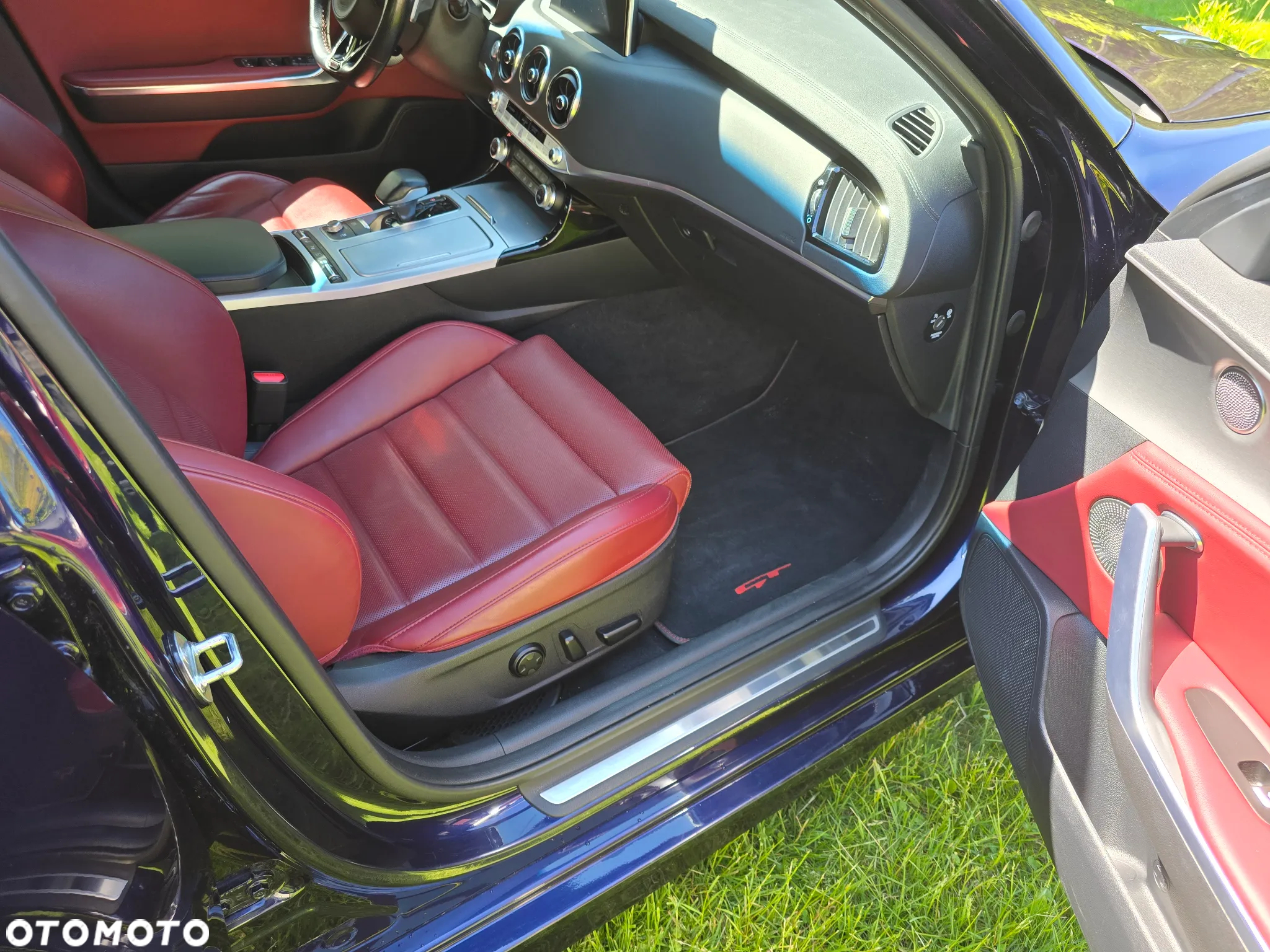Kia Stinger 3.3 T-GDI V6 GT AWD - 11