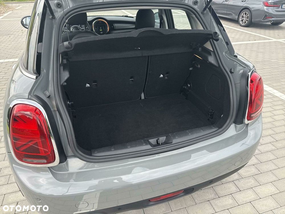 MINI Cooper Standard - 24