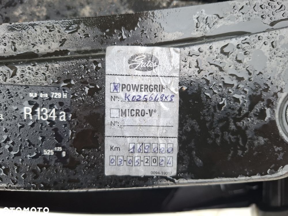 Skoda Octavia 2.0 TDI DPF DSG FAMILY 4x4 - 25