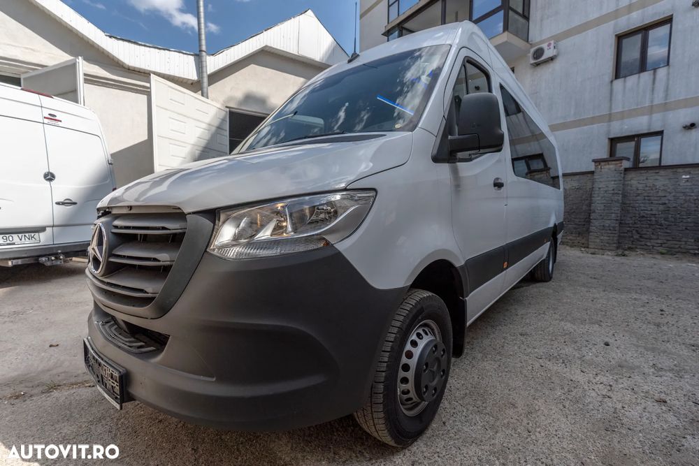 Mercedes-Benz Sprinter - 2