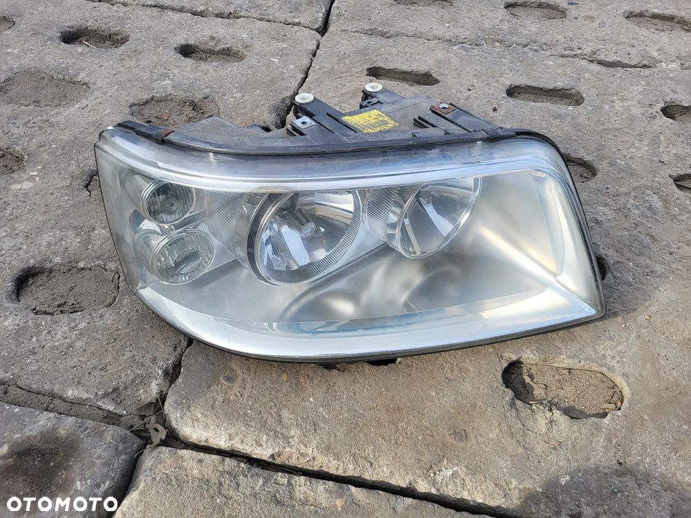 LAMPA PRZÓD PRAWA VOLKSWAGEN T5 CARAVELLE  7H1941016L - 1
