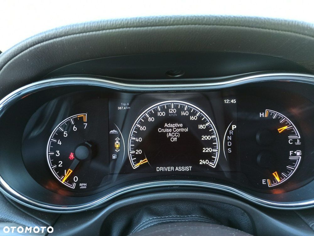 Jeep Grand Cherokee - 17