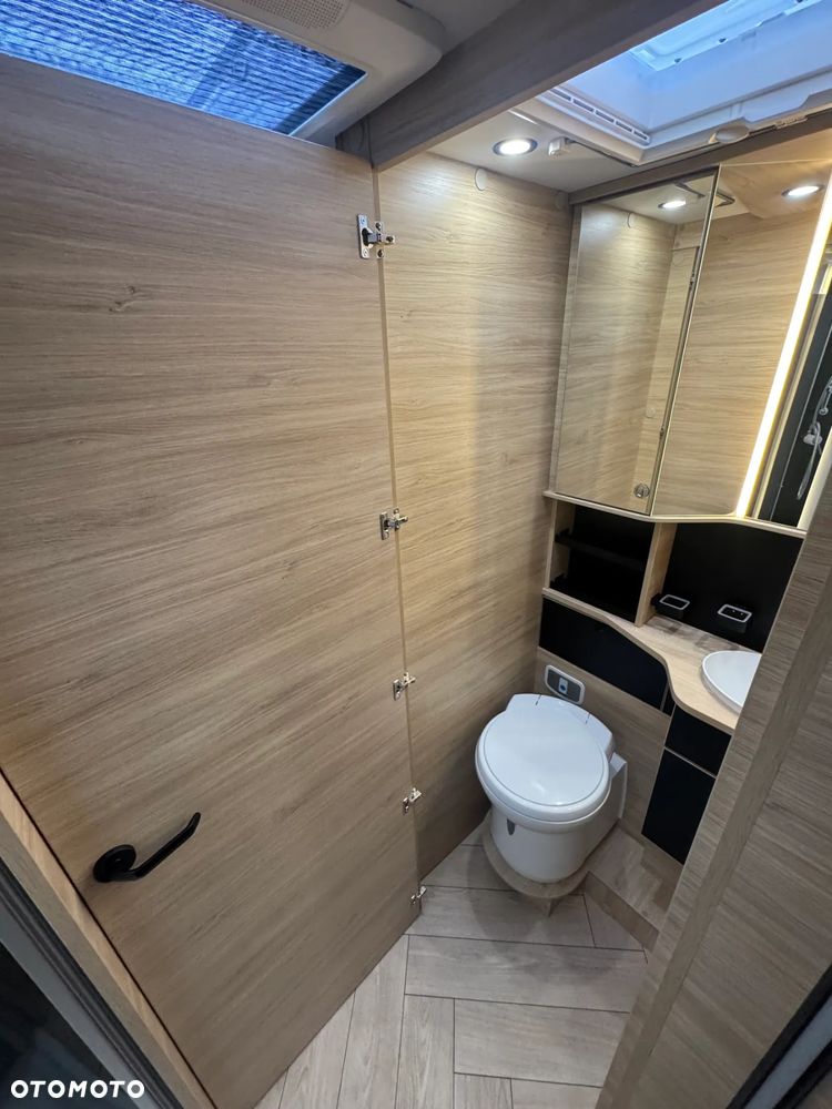 Ford Chausson 797 Titanium Ultimate - 36