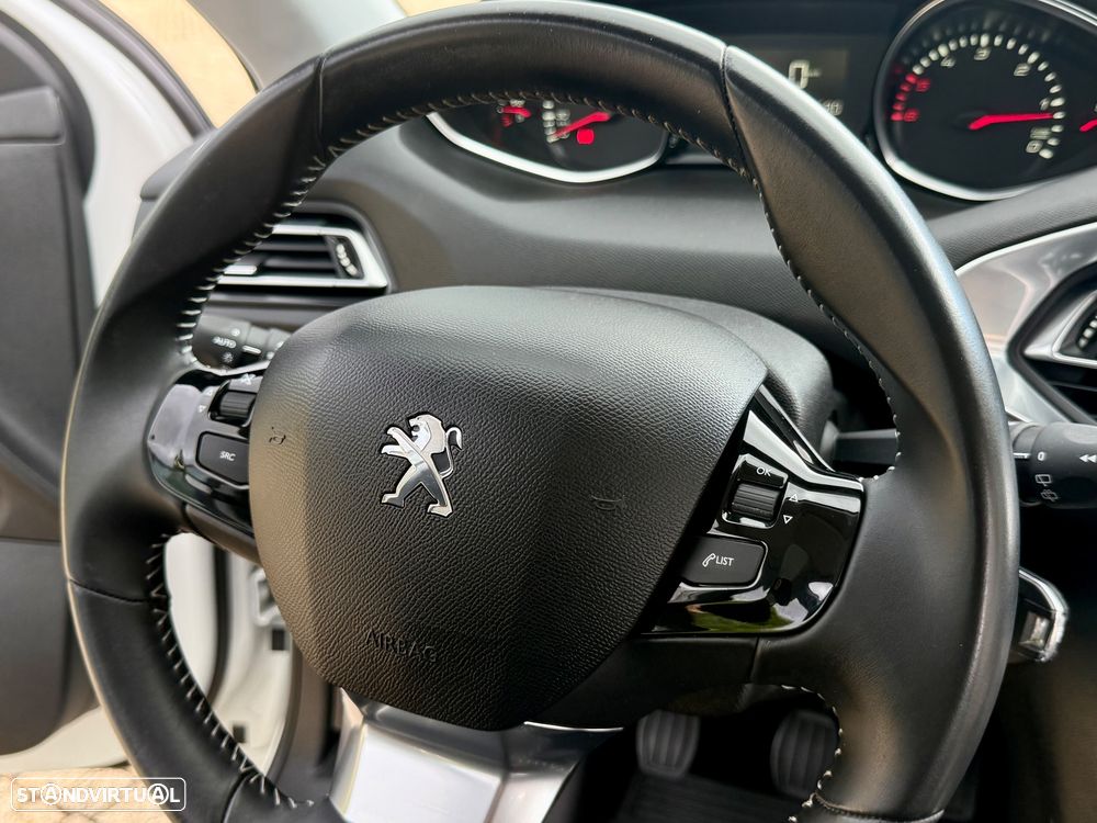 Peugeot 308 SW 1.6 BlueHDi Allure J17 - 31