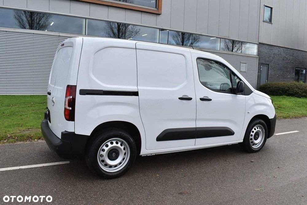 Opel Combo Van L1H1 1.2 110KM - 6