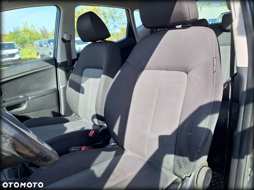 Kia Venga 1.6 L - 13