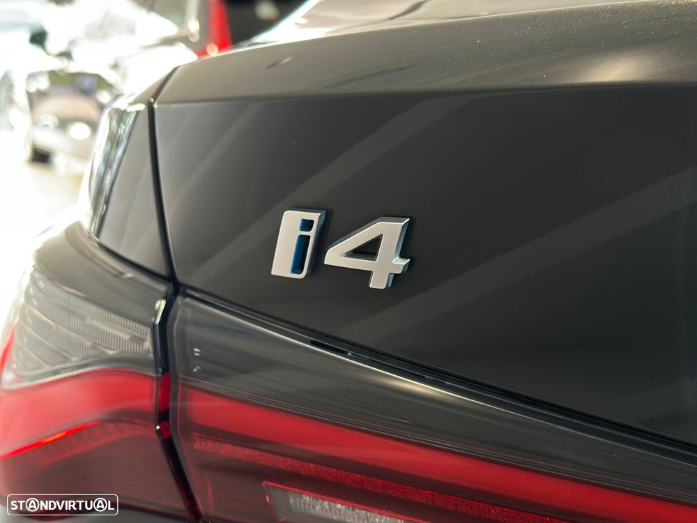 BMW i4 eDrive40 Pack Desportivo M - 49