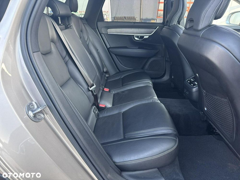 Volvo V90 Cross Country B5 D AWD Pro - 19