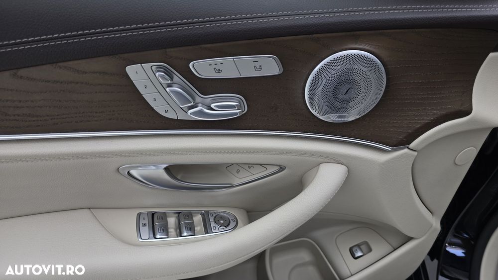 Mercedes-Benz E - 12