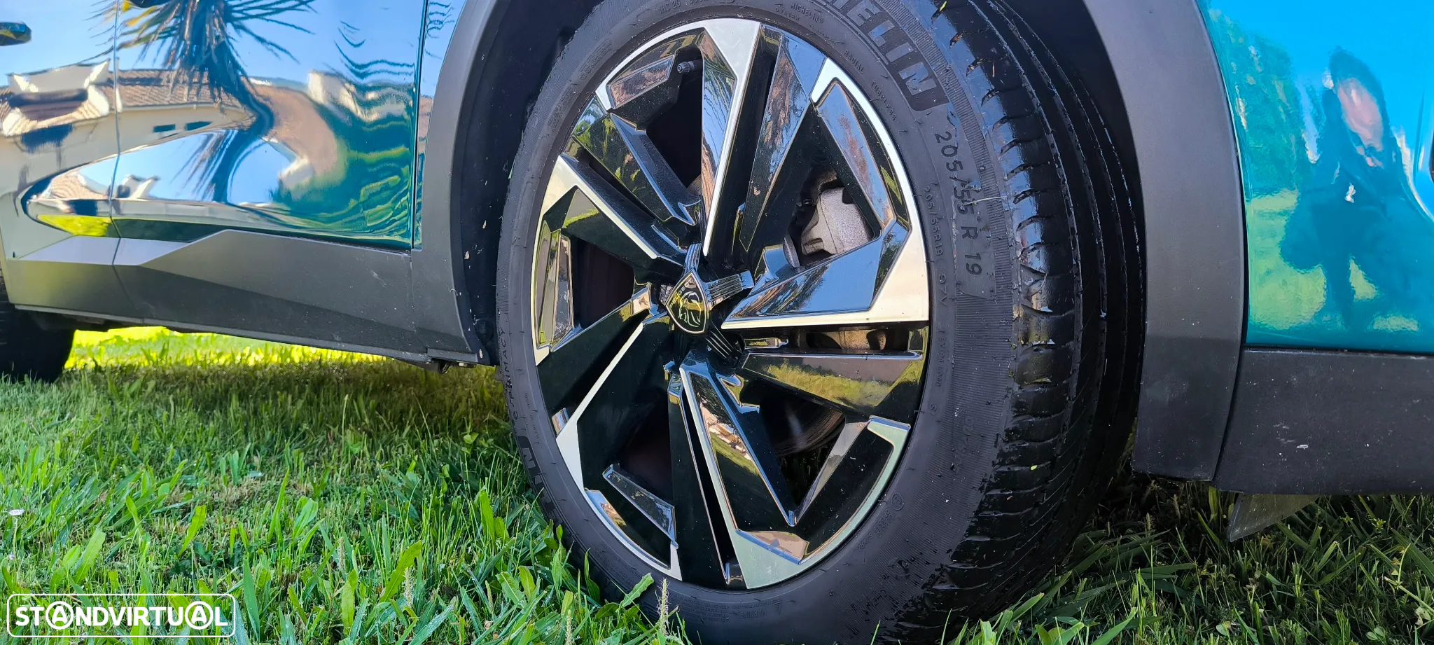 Peugeot 408 1.2 PureTech Allure Pack EAT8 - 21