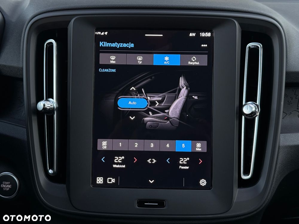 Volvo XC 40 - 20