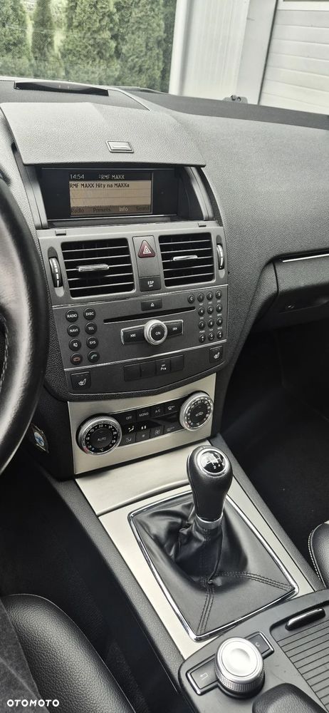 Mercedes-Benz Klasa C 200 CDI BlueEff Avantgarde - 13