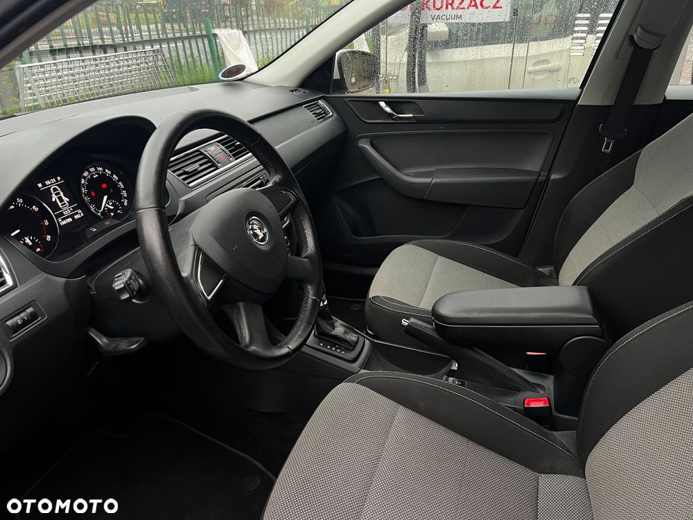 Skoda RAPID Spb 1.4 TSI Ambition Max DSG - 12