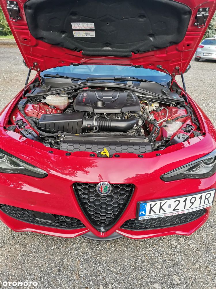 Alfa Romeo Giulia 2.0 Turbo 16V AT8-Q4 Ti - 16
