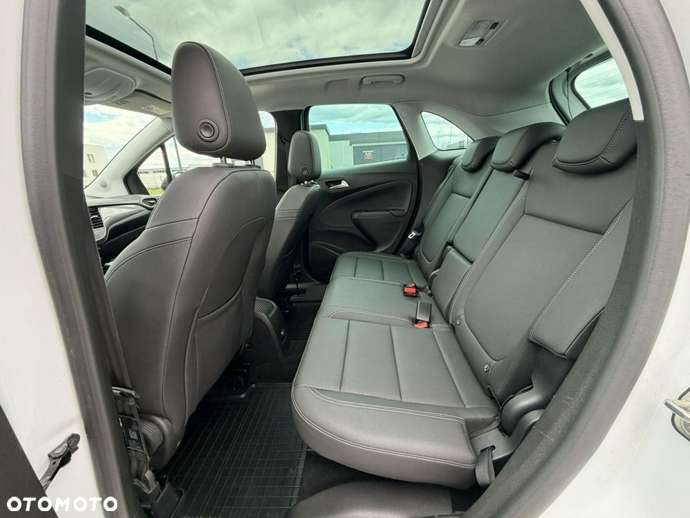 Opel Crossland X - 34