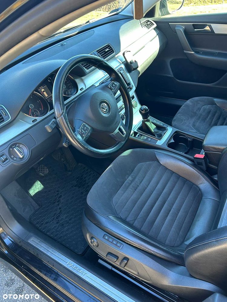 Volkswagen Passat - 7