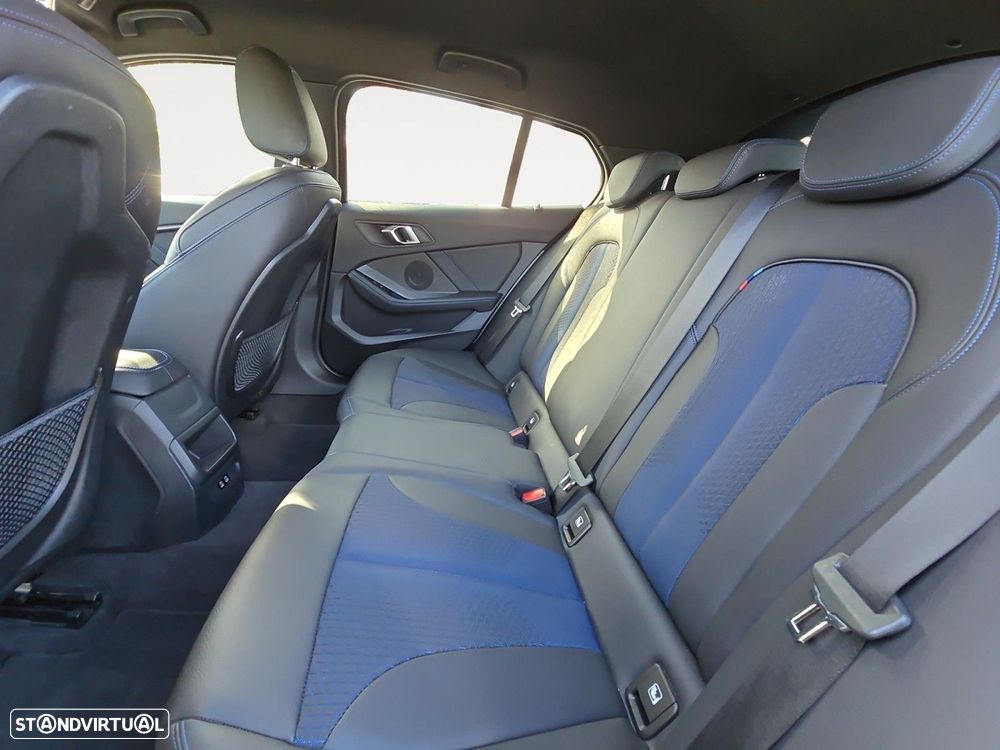 BMW 116 d Pack Desportivo M Auto - 13
