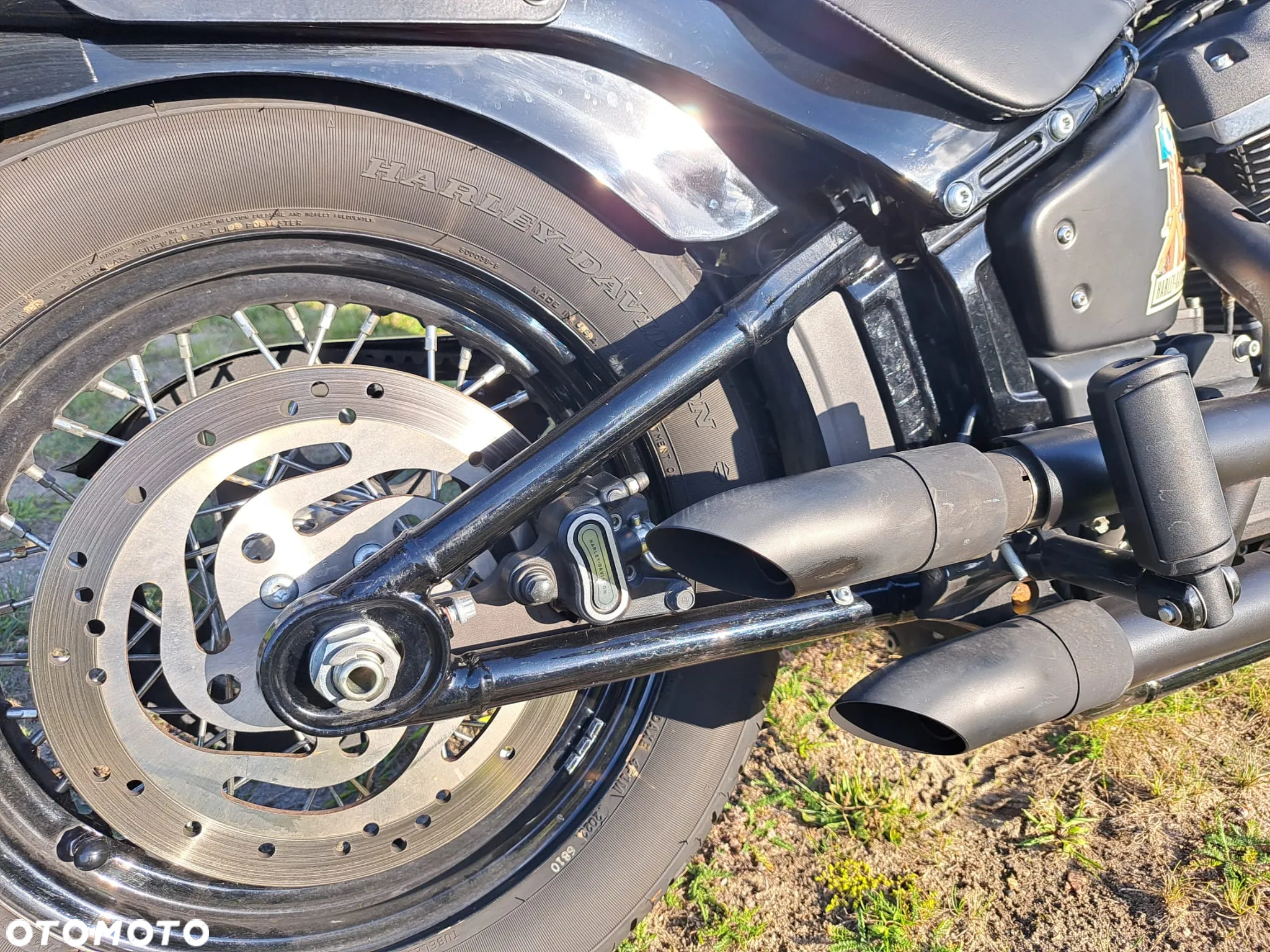 Harley-Davidson Softail Street Bob - 11