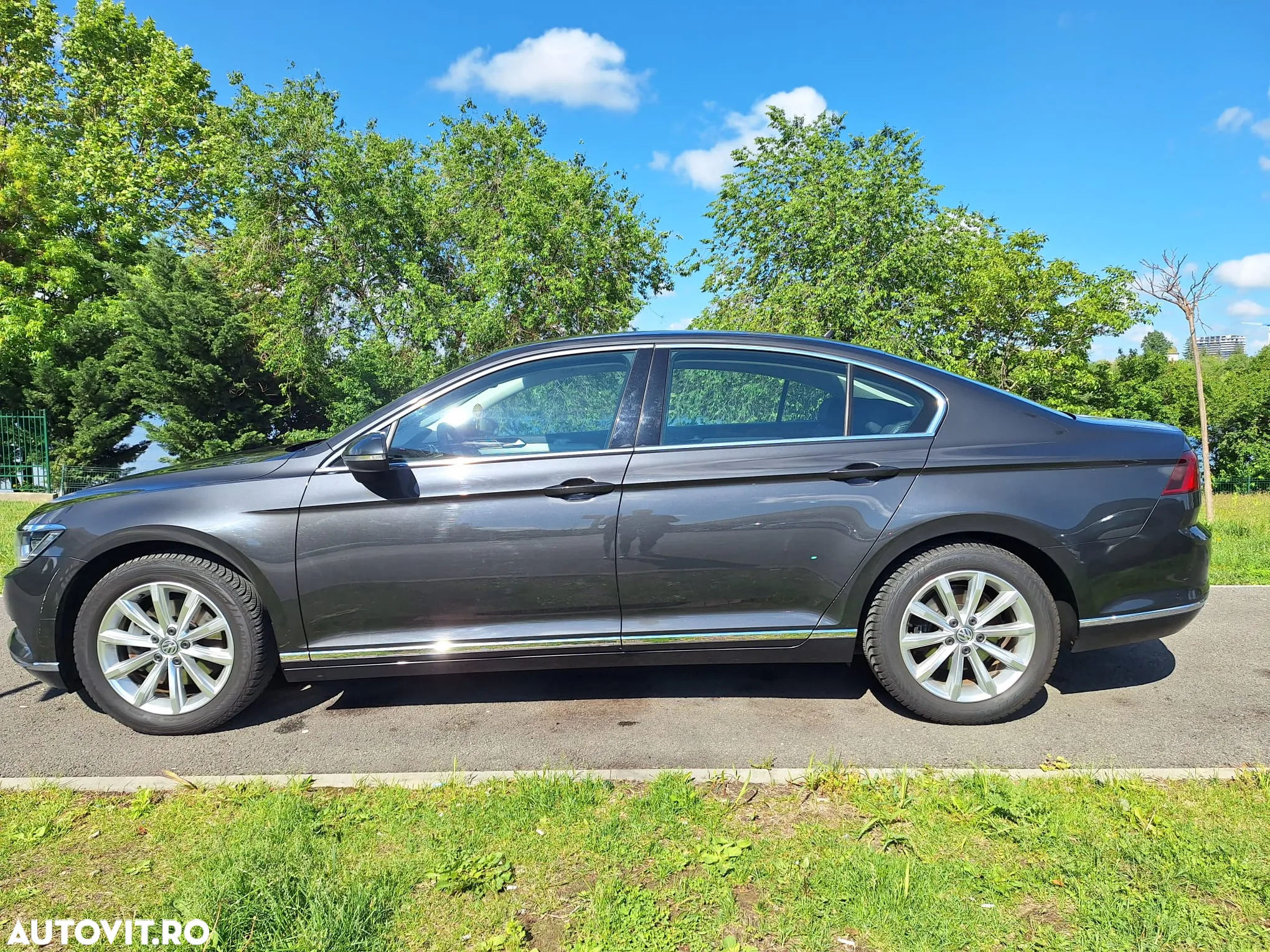 Volkswagen Passat Variant 1.6 TDI SCR DSG Business - 5