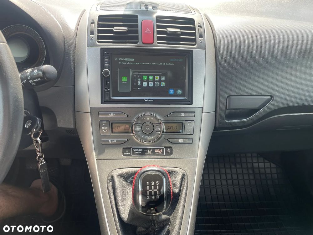 Toyota Auris 1.6 VVT-i Sol - 28