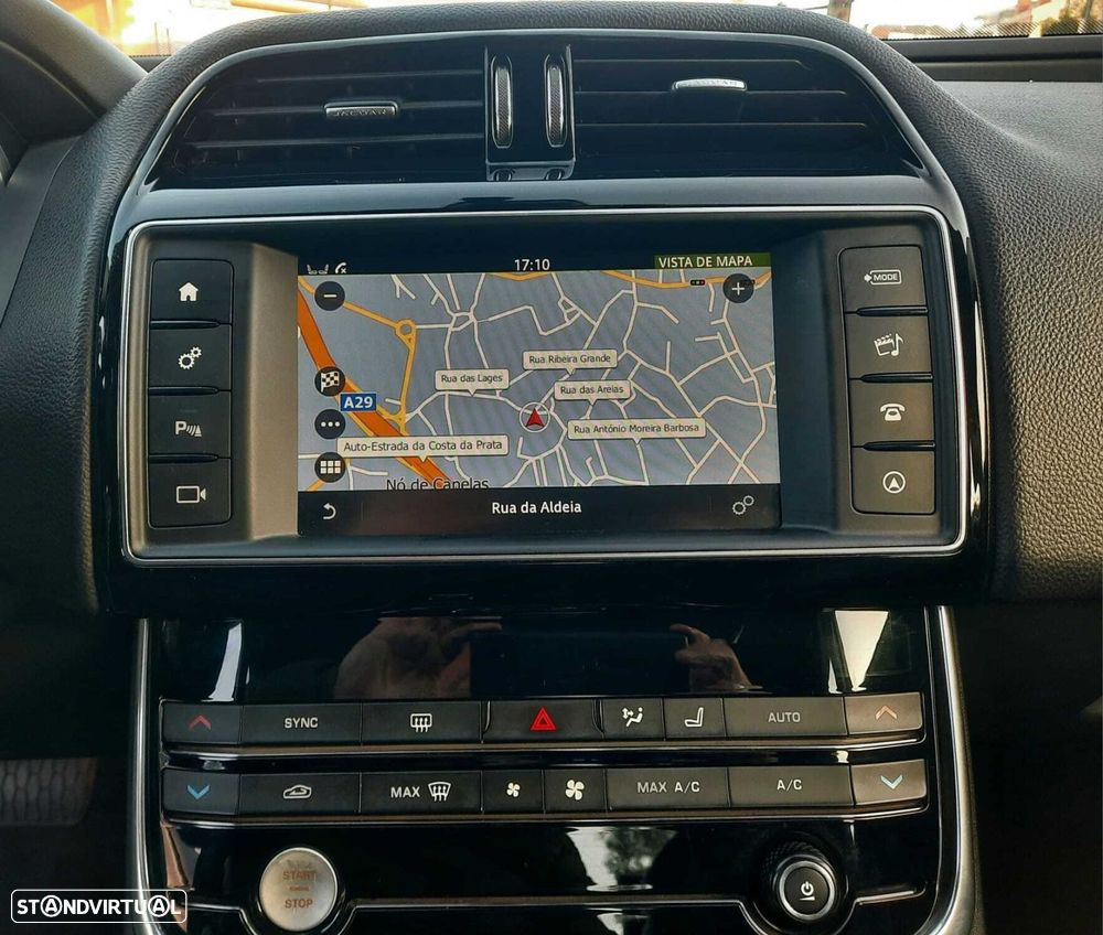 Jaguar XE 2.0 D Portfolio AWD Aut. - 14