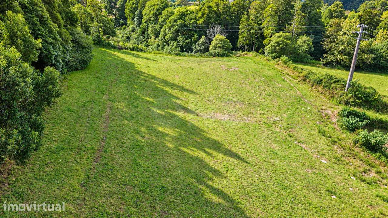 Terreno Rústico com 6.263 m² nas Furnas – São Miguel, Açores - Grande imagem: 5/7