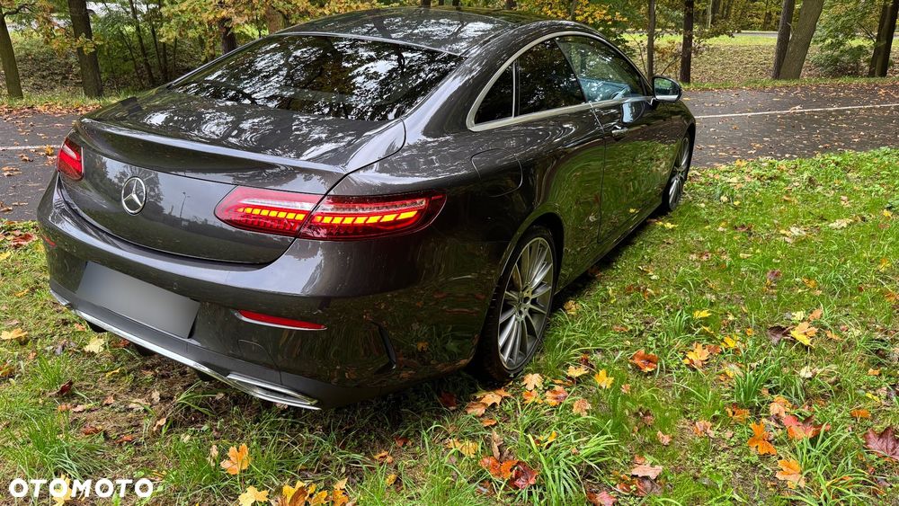 Mercedes-Benz Klasa E 220 d Coupe 4-Matic Avantgarde - 5