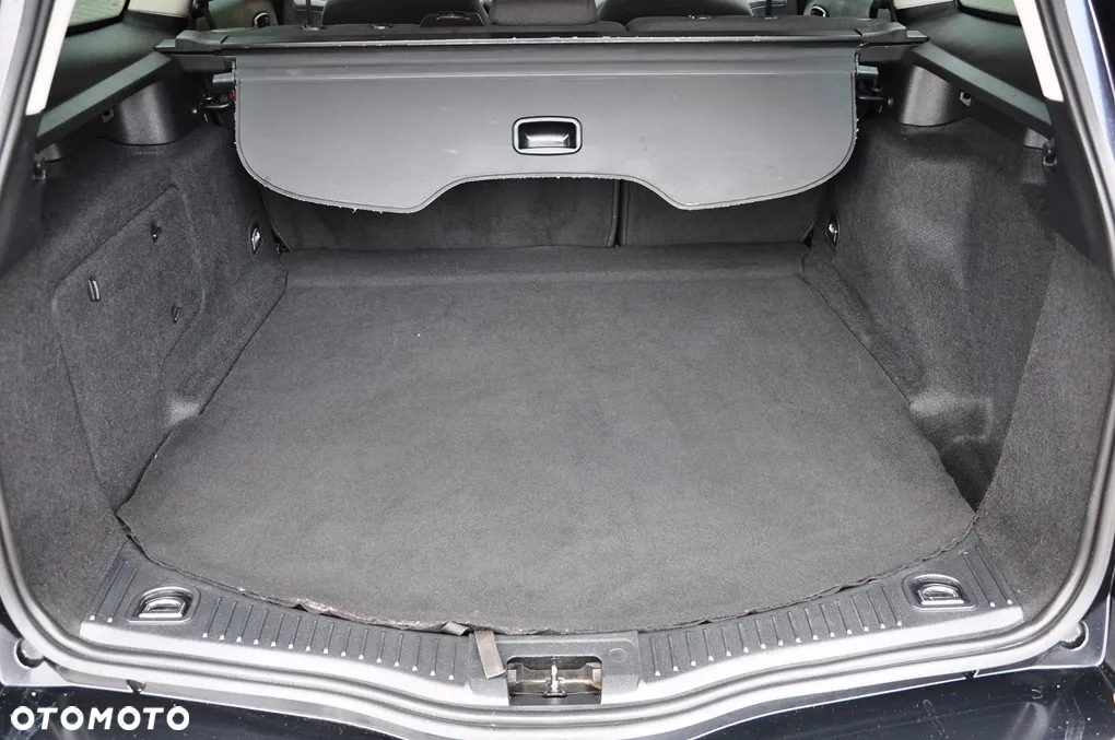 Ford Mondeo 2.0 FF Ghia - 26