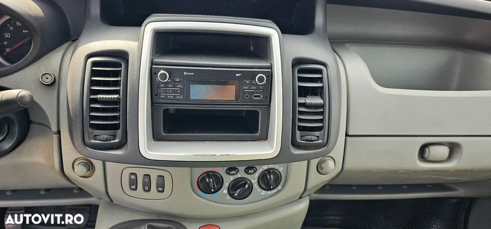 Renault Trafic 115 DCi - 9