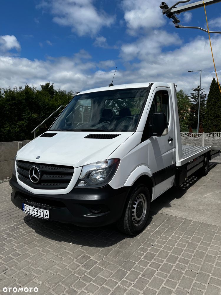 Mercedes-Benz Sprinter - 1